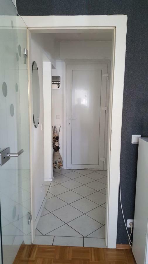 Lotus Apartment Трир Екстериор снимка